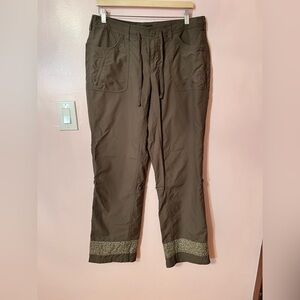 The North Face Women’s Tan Cargo Pants